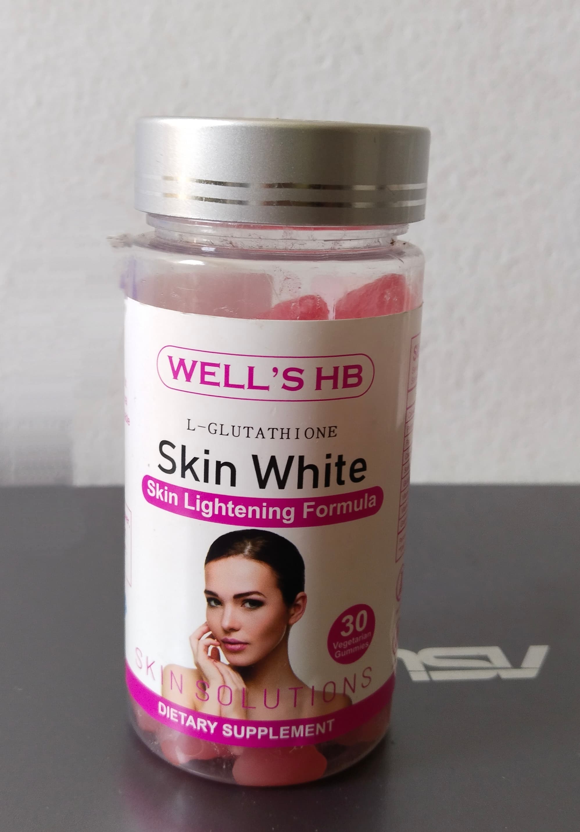 l glutathione skin lightening gummies - Main Image